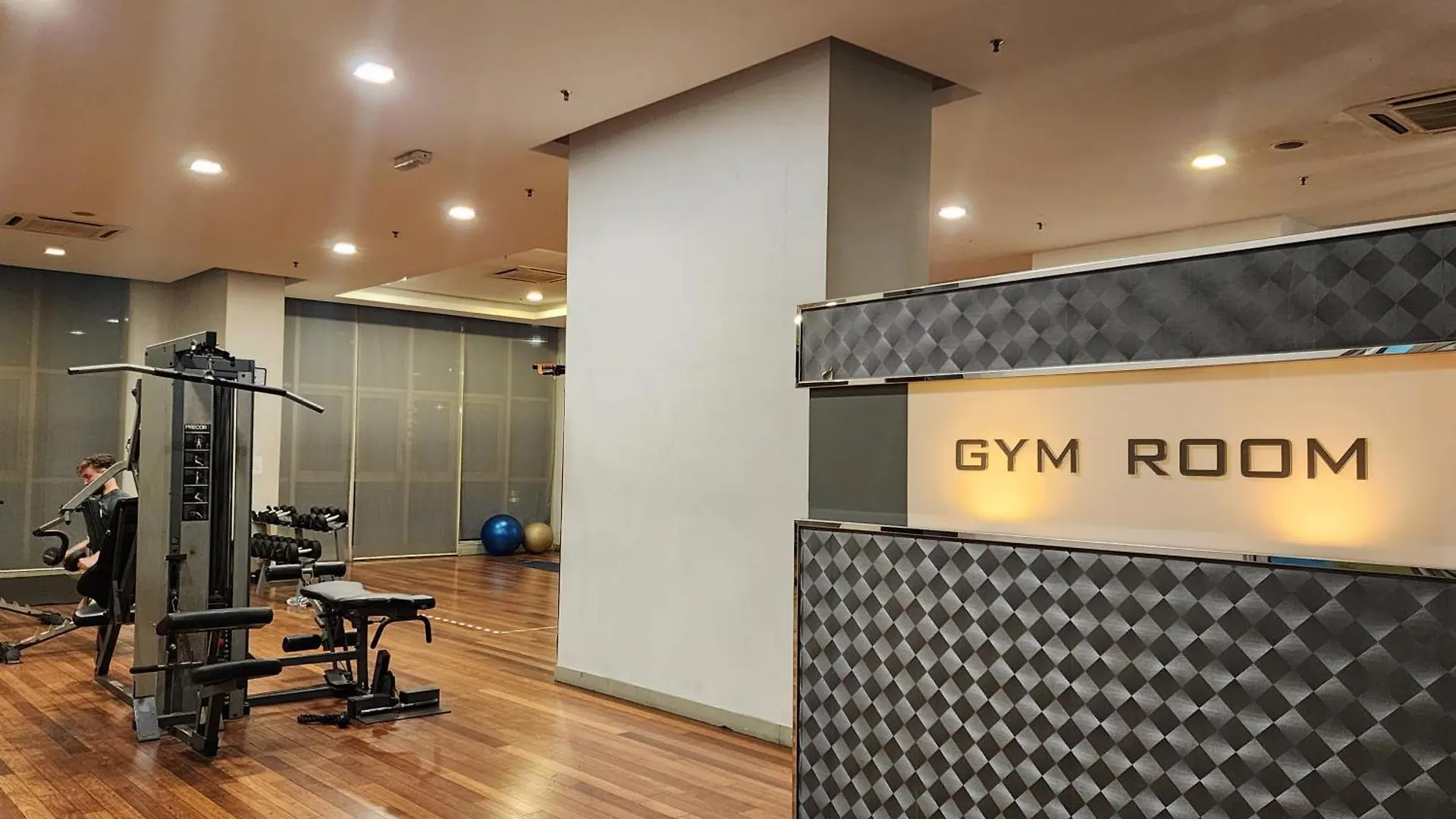 Apartament Regalia Serviced Suites Klcc Infinitypool Kuala Lumpur