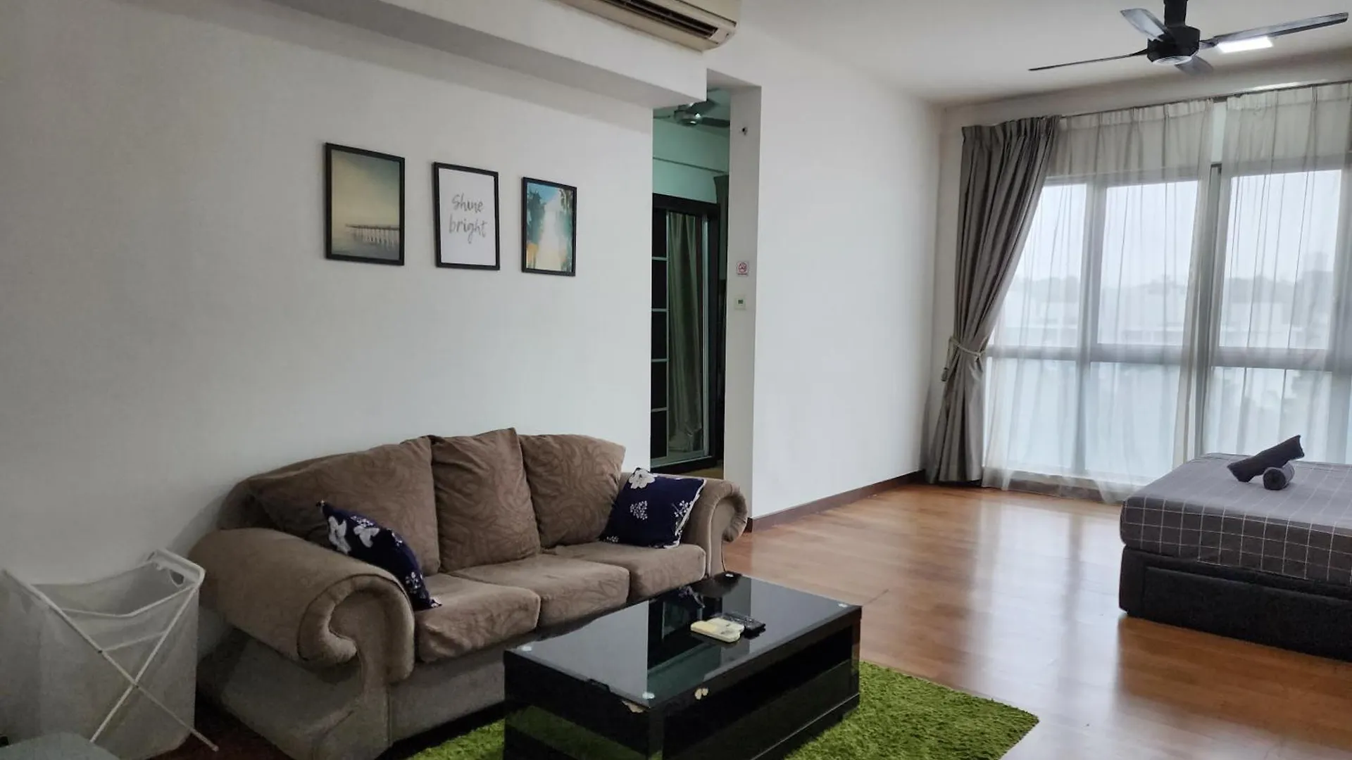 Regalia Serviced Suites Klcc Infinitypool Kuala Lumpur 0*,  Malezja