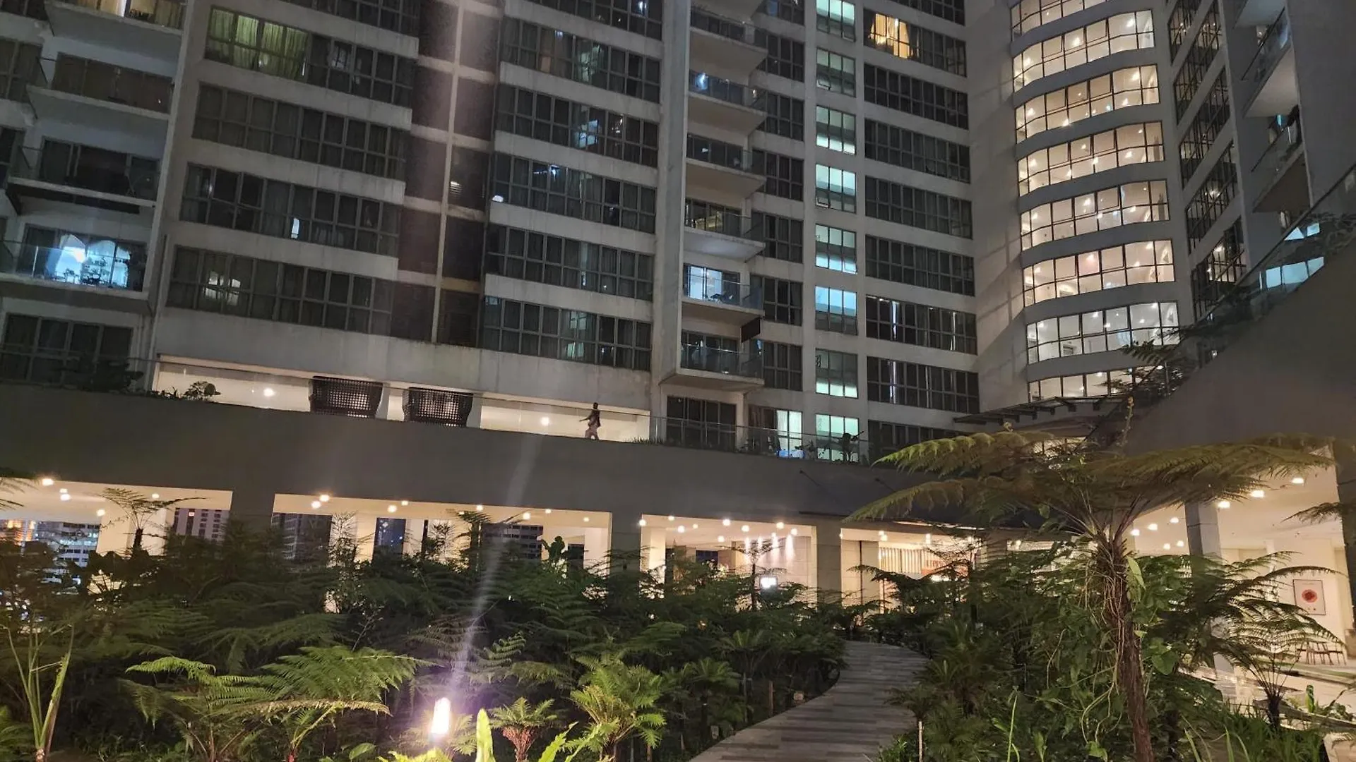 Regalia Serviced Suites Klcc Infinitypool Kuala Lumpur Apartament