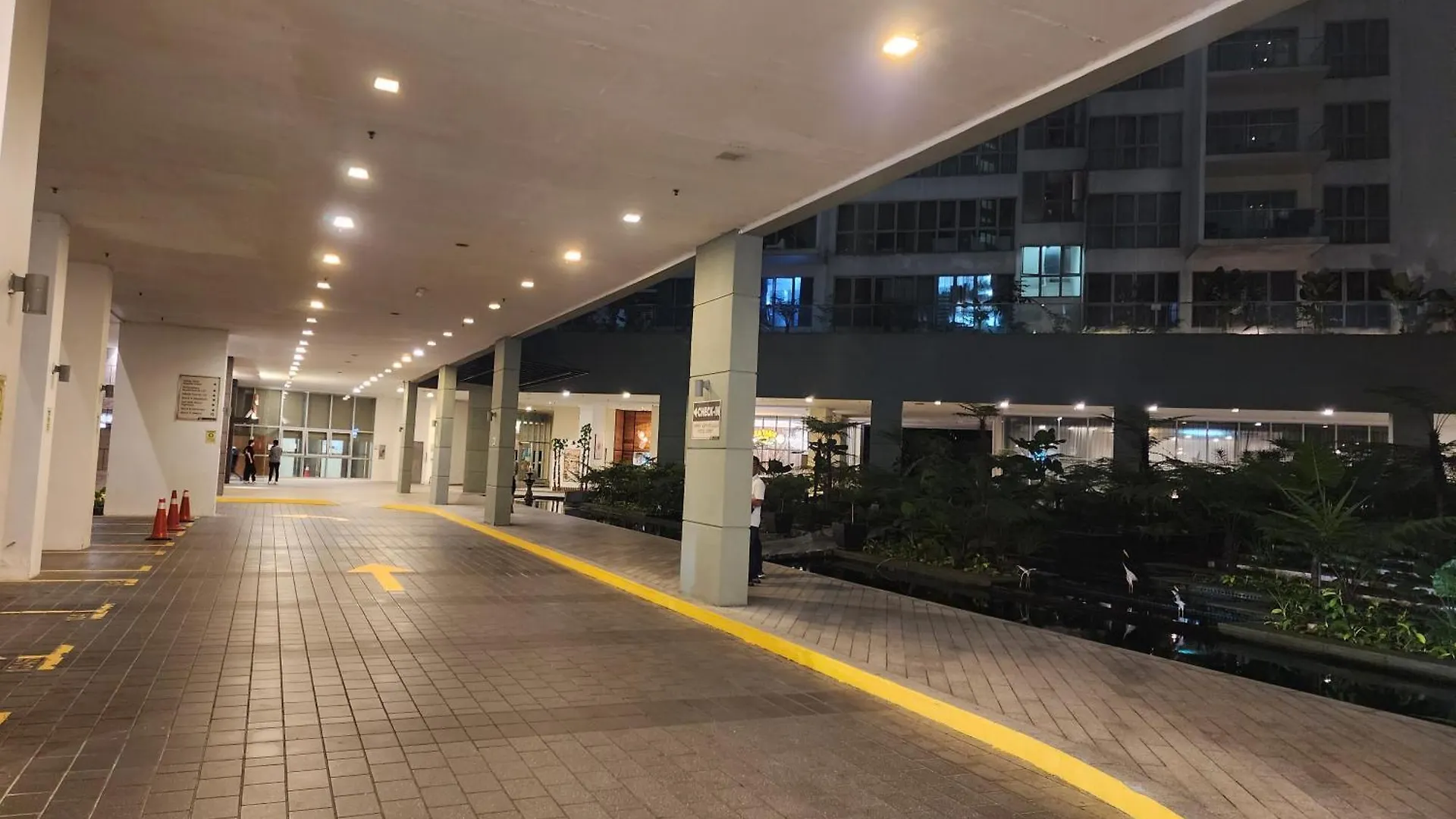 Appartamento Regalia Serviced Suites Klcc Infinitypool Kuala Lumpur